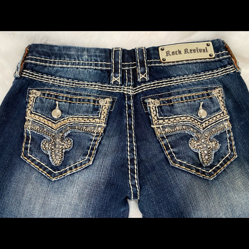 ROCK REVIVIAL [28] - capri jeans